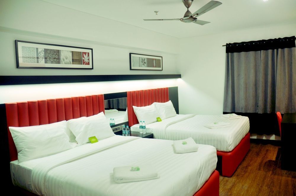 Oak Ray City Hotel Kandy Exterior photo