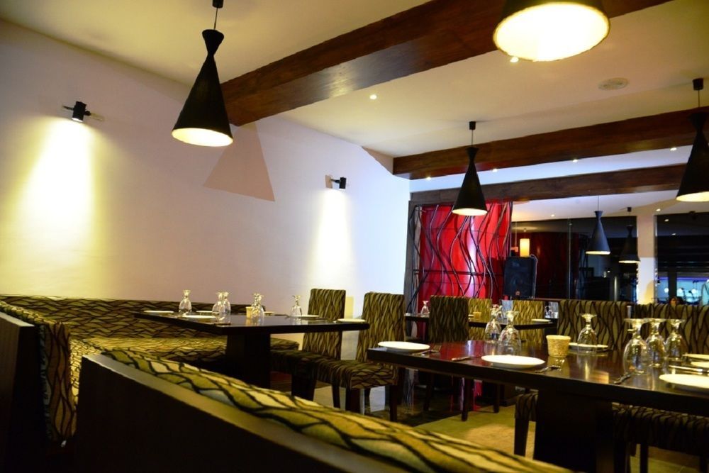 Oak Ray City Hotel Kandy Exterior photo
