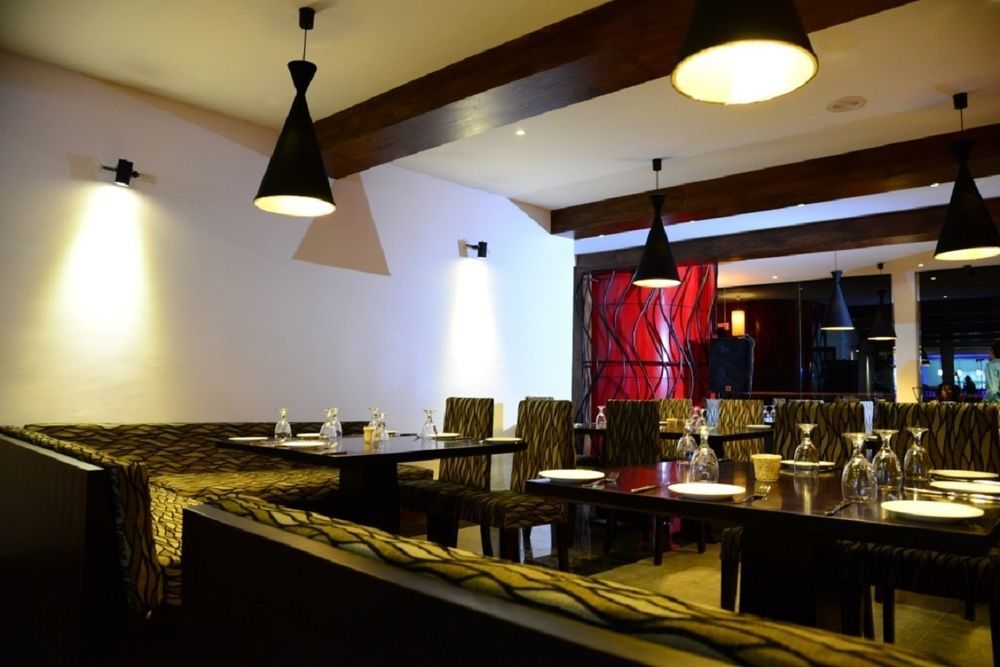 Oak Ray City Hotel Kandy Exterior photo
