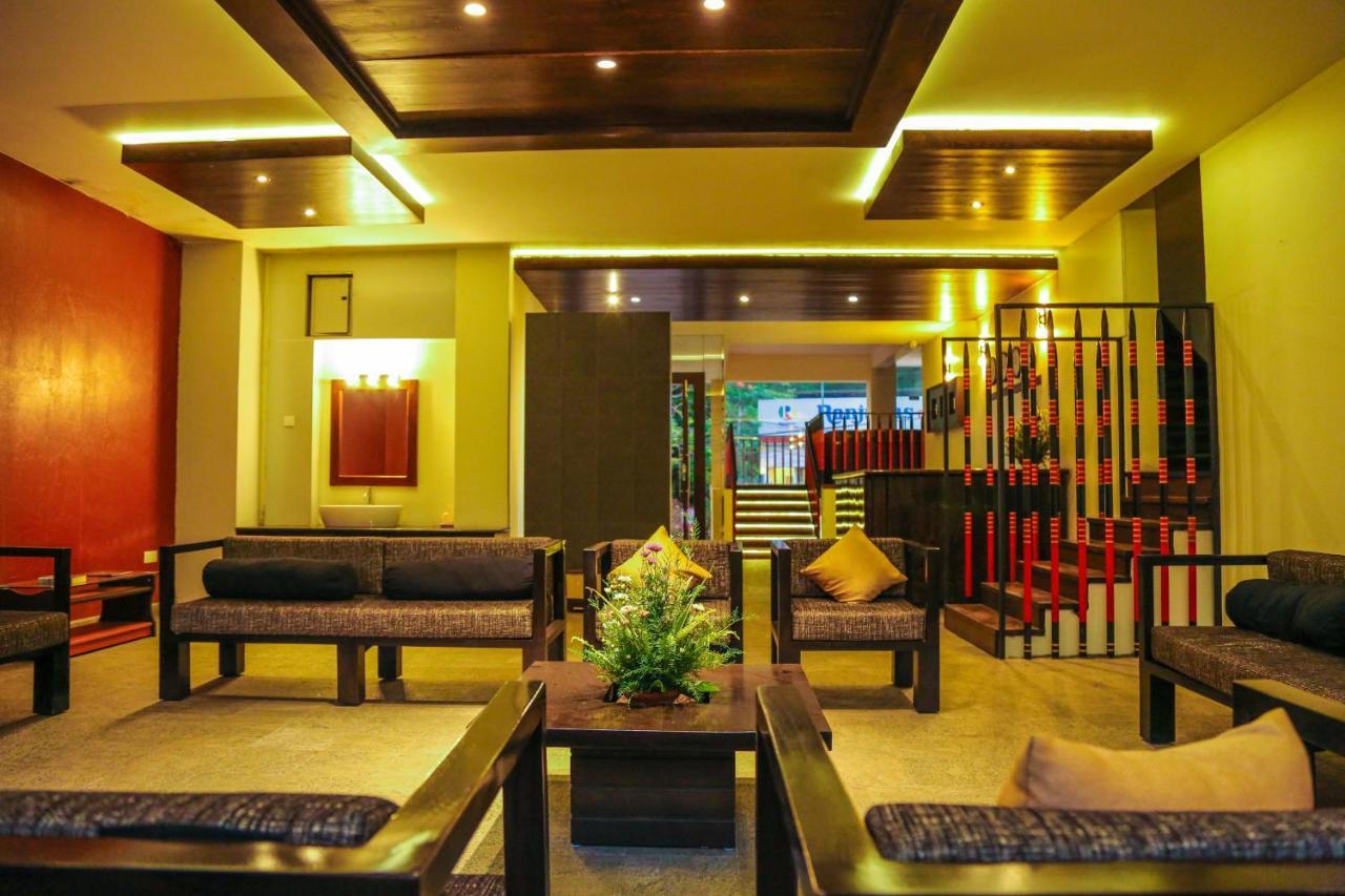 Oak Ray City Hotel Kandy Exterior photo